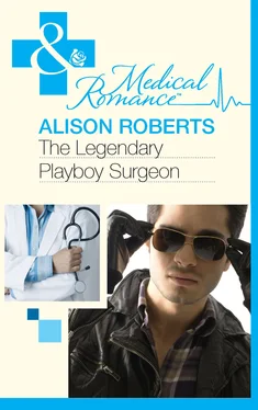Alison Roberts The Legendary Playboy Surgeon обложка книги