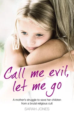 Sarah Jones Call Me Evil, Let Me Go обложка книги