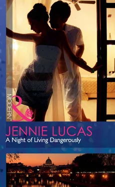 Jennie Lucas A Night of Living Dangerously обложка книги
