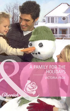 Victoria Pade A Family for the Holidays обложка книги