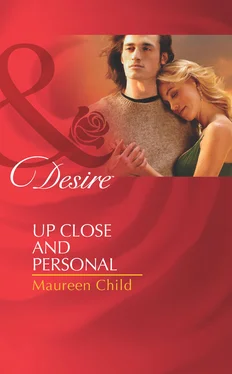 Maureen Child Up Close and Personal обложка книги
