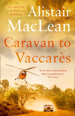 Alistair MacLean Caravan to Vaccares обложка книги