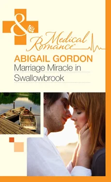 Abigail Gordon Marriage Miracle In Swallowbrook обложка книги