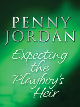 Penny Jordan Expecting the Playboy's Heir обложка книги
