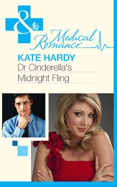 Kate Hardy Dr Cinderella's Midnight Fling обложка книги