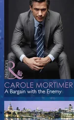 Carole Mortimer - A Bargain with the Enemy