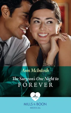 Ann McIntosh The Surgeon's One Night To Forever обложка книги