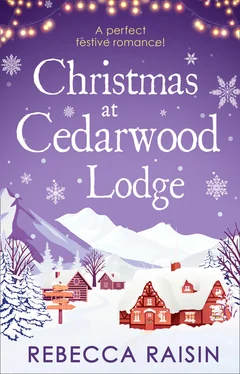 Rebecca Raisin Christmas At Cedarwood Lodge обложка книги