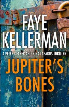 Faye Kellerman Jupiter’s Bones обложка книги