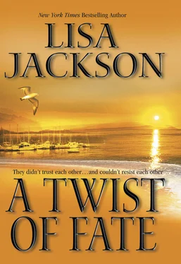 Lisa Jackson A Twist Of Fate обложка книги
