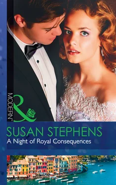 Susan Stephens A Night Of Royal Consequences обложка книги