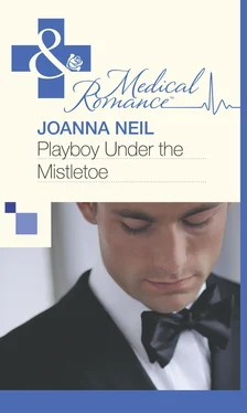 Joanna Neil Playboy Under the Mistletoe обложка книги