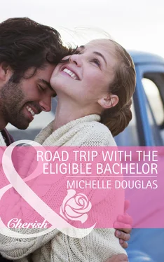 Michelle Douglas Road Trip with the Eligible Bachelor обложка книги
