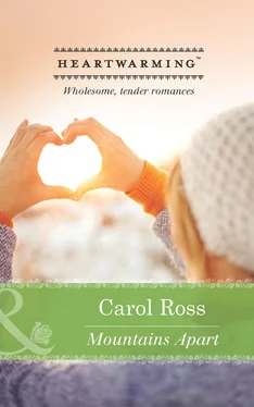 Carol Ross Mountains Apart обложка книги