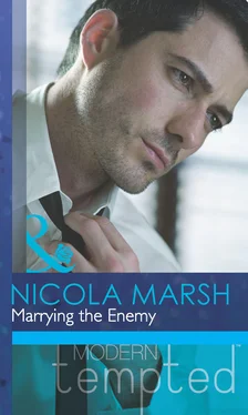 Nicola Marsh Marrying the Enemy обложка книги