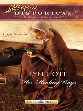 Lyn Cote Her Healing Ways обложка книги
