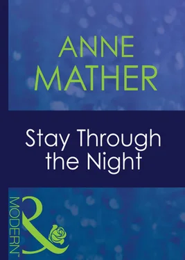 Anne Mather Stay Through The Night обложка книги