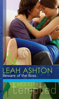 Leah Ashton Beware of the Boss обложка книги