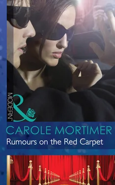 Carole Mortimer Rumours on the Red Carpet обложка книги