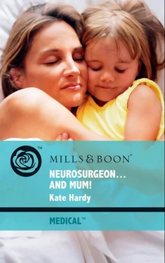 Kate Hardy Neurosurgeon . . . and Mum! обложка книги