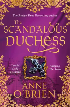 Anne O'Brien The Scandalous Duchess обложка книги