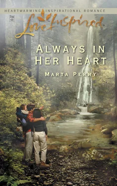 Marta Perry Always in Her Heart обложка книги