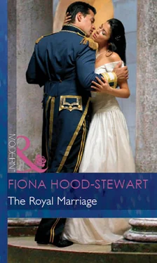 Fiona Hood-Stewart The Royal Marriage обложка книги