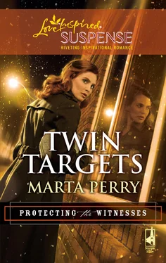 Marta Perry Twin Targets обложка книги