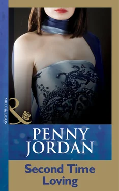 Penny Jordan Second Time Loving обложка книги