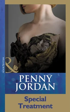 Penny Jordan Special Treatment обложка книги