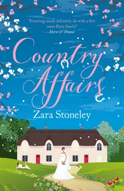 Zara Stoneley Country Affairs обложка книги
