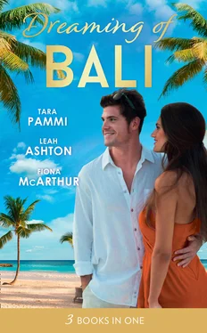 Fiona McArthur Dreaming Of... Bali обложка книги