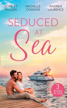Andrea Laurence Seduced At Sea обложка книги