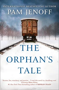 Pam Jenoff The Orphan's Tale обложка книги