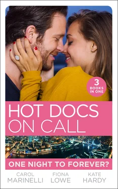Kate Hardy Hot Docs On Call: One Night To Forever? обложка книги