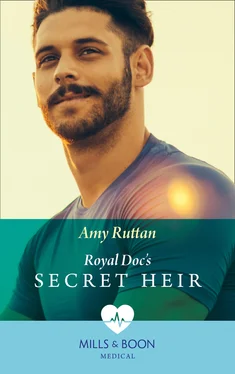 Amy Ruttan Royal Doc's Secret Heir обложка книги