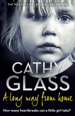Cathy Glass A Long Way from Home обложка книги