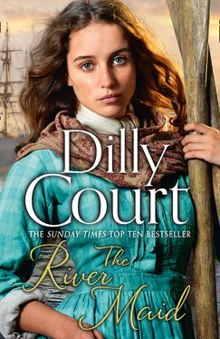 Dilly Court The River Maid обложка книги