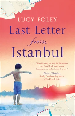 Lucy Foley Last Letter from Istanbul обложка книги