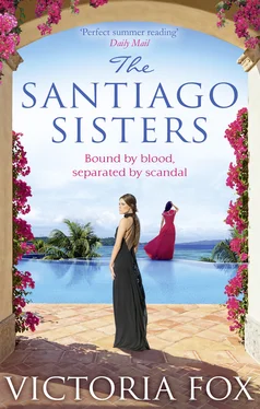 Victoria Fox The Santiago Sisters обложка книги