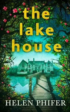 Helen Phifer The Lake House обложка книги