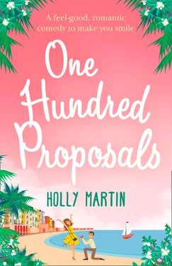 Holly Martin One Hundred Proposals обложка книги