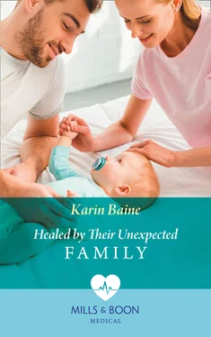 Karin Baine Healed By Their Unexpected Family обложка книги