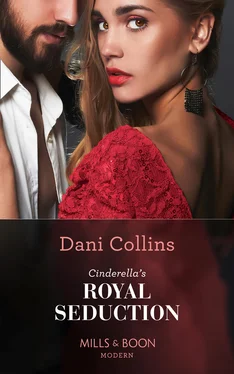Dani Collins Cinderella's Royal Seduction обложка книги