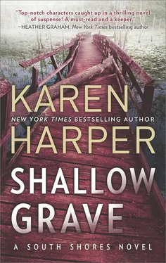 Karen Harper Shallow Grave обложка книги