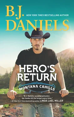B.J. Daniels Hero's Return обложка книги