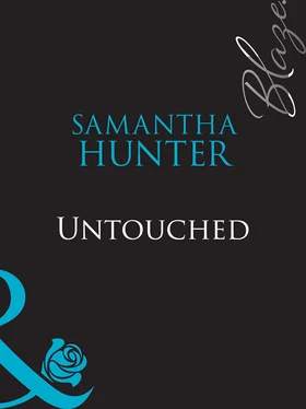 Samantha Hunter Untouched обложка книги