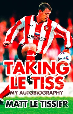 Matt Le Tissier Taking le Tiss обложка книги