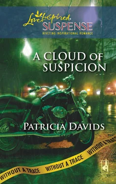 Patricia Davids A Cloud of Suspicion обложка книги