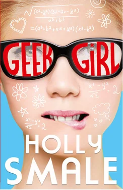 Holly Smale Geek Girl обложка книги